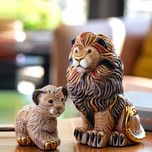 De Rosa Lion Cub Standing